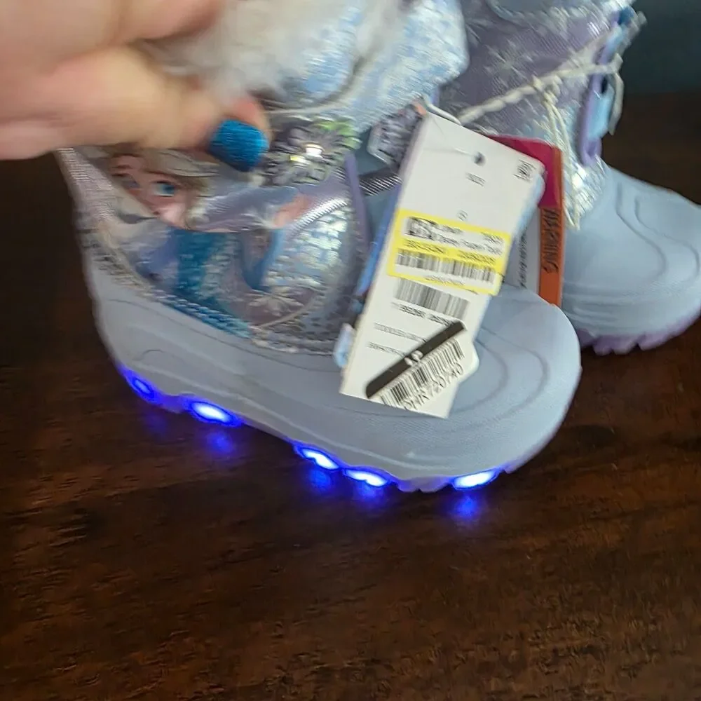 Girls Frozen Disney Winter Boots LIGHT UP Toddler Sz 8 Olaf Anna Elsa NWT